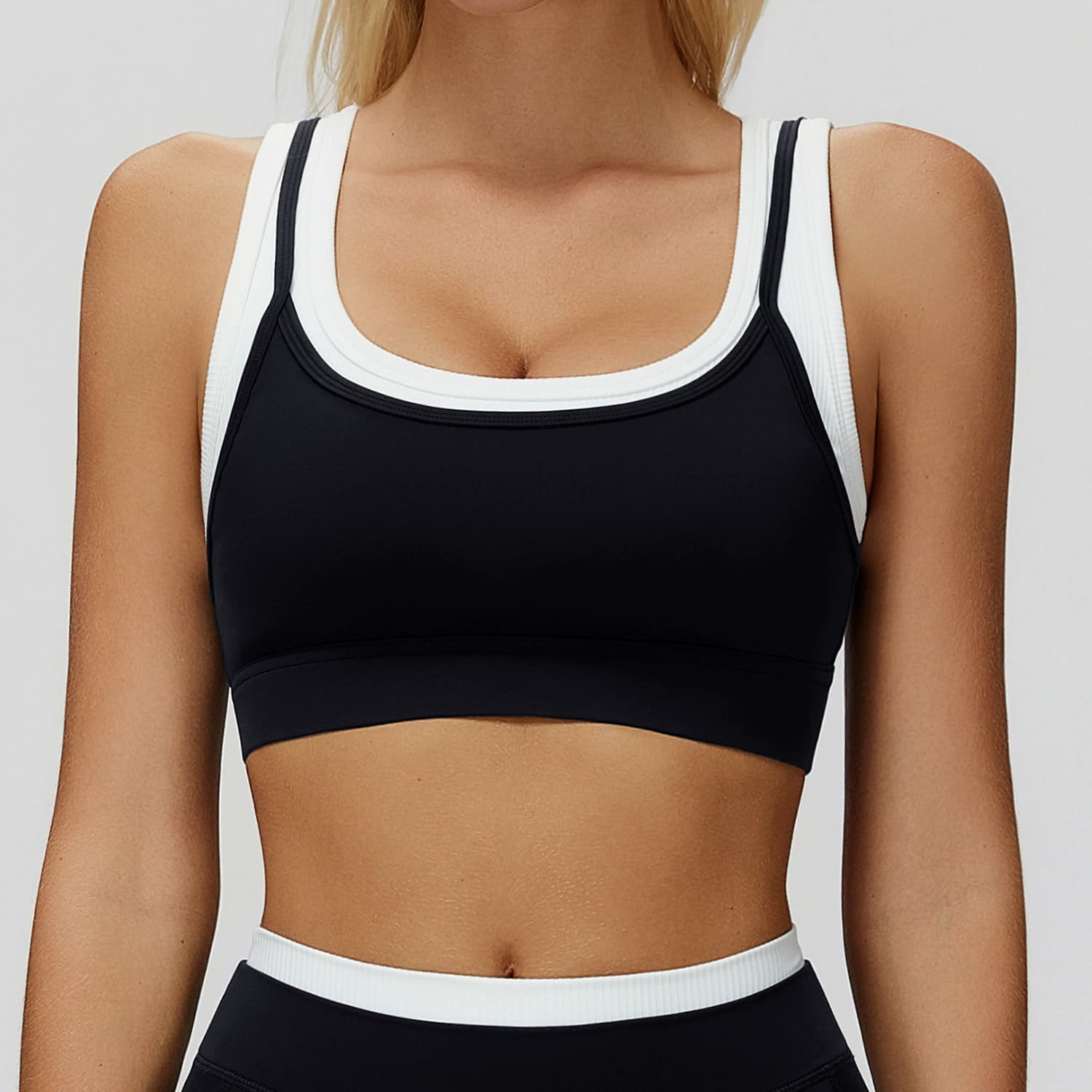 LiLO Flow wholesale activewear in 78% Nylon | 22% Spandex